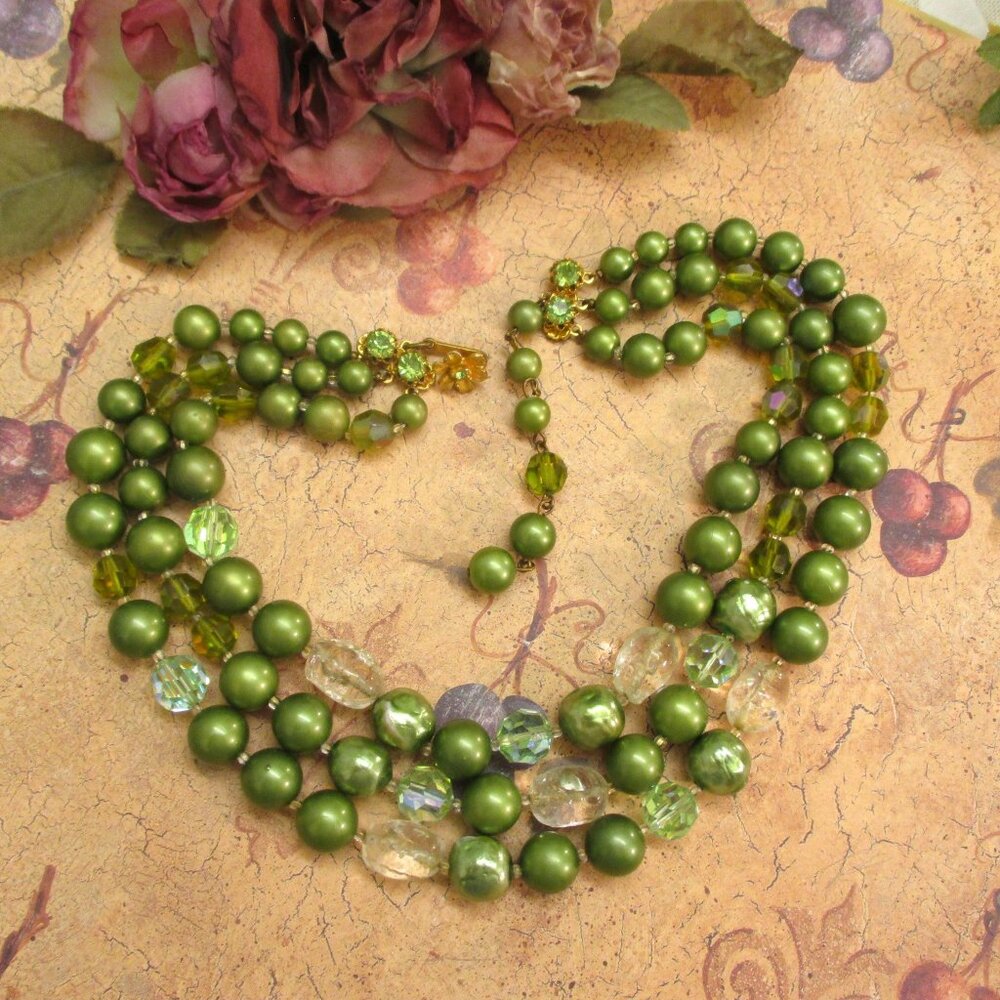 DE MARIO Three Strand Satin Green Aurora Borealis Rock Crystal Bead Necklace